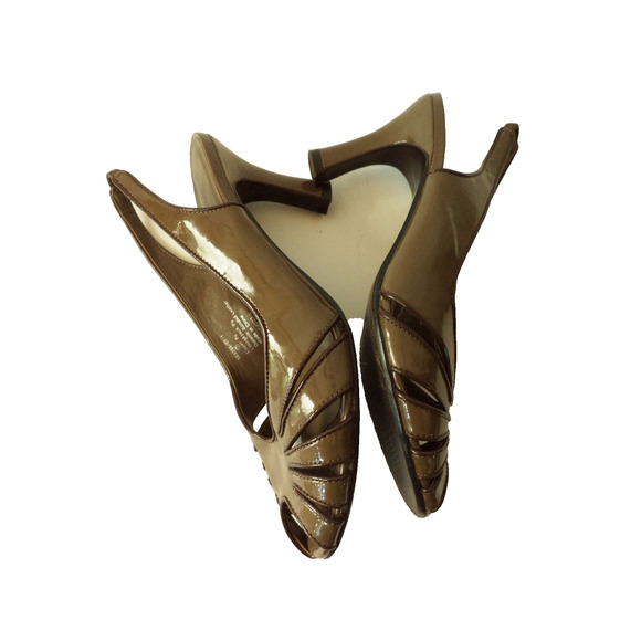 BANANA REPUBLIC 7M MOCHA BROWN PU PATENT LEATHER SLINGBACK OPEN TOE SANDAL SHOE - Picture 7 of 8